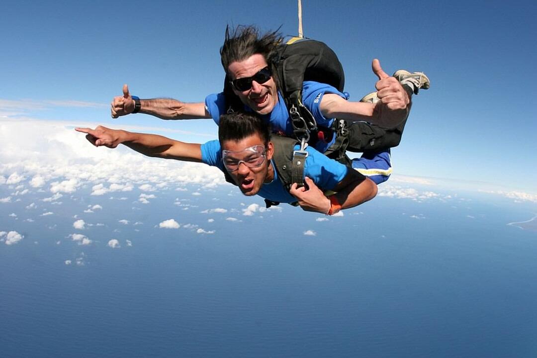 Skydive at Newcastle 15000ft, Weekday - Gift Voucher or Instant Booking - Newcastle NSW