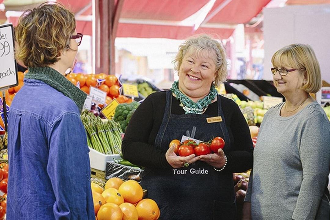 Queen Vic Market Foodie Private Tour for 10 Gift Voucher - Melbourne VIC