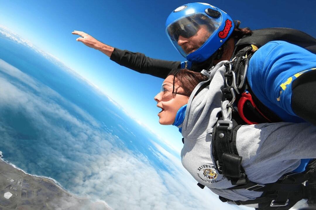 Tandem Skydive of the Great Ocean Road, Weekday - Gift Voucher or Instant Booking - Barwon Heads VIC