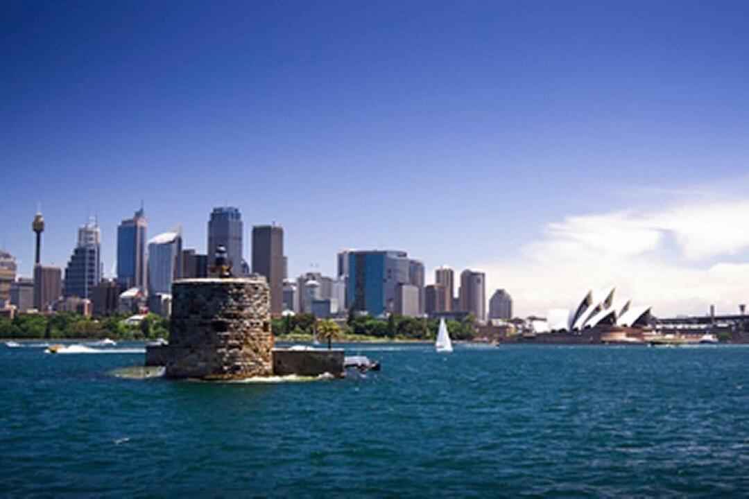 Convicts and Castles Tour, Family Pass - Gift Voucher or Instant Booking - Sydney NSW
